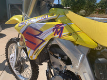 Load image into Gallery viewer, SWINKSTER 93